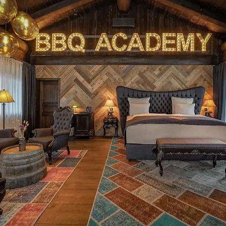 Timberjacks Hotell *